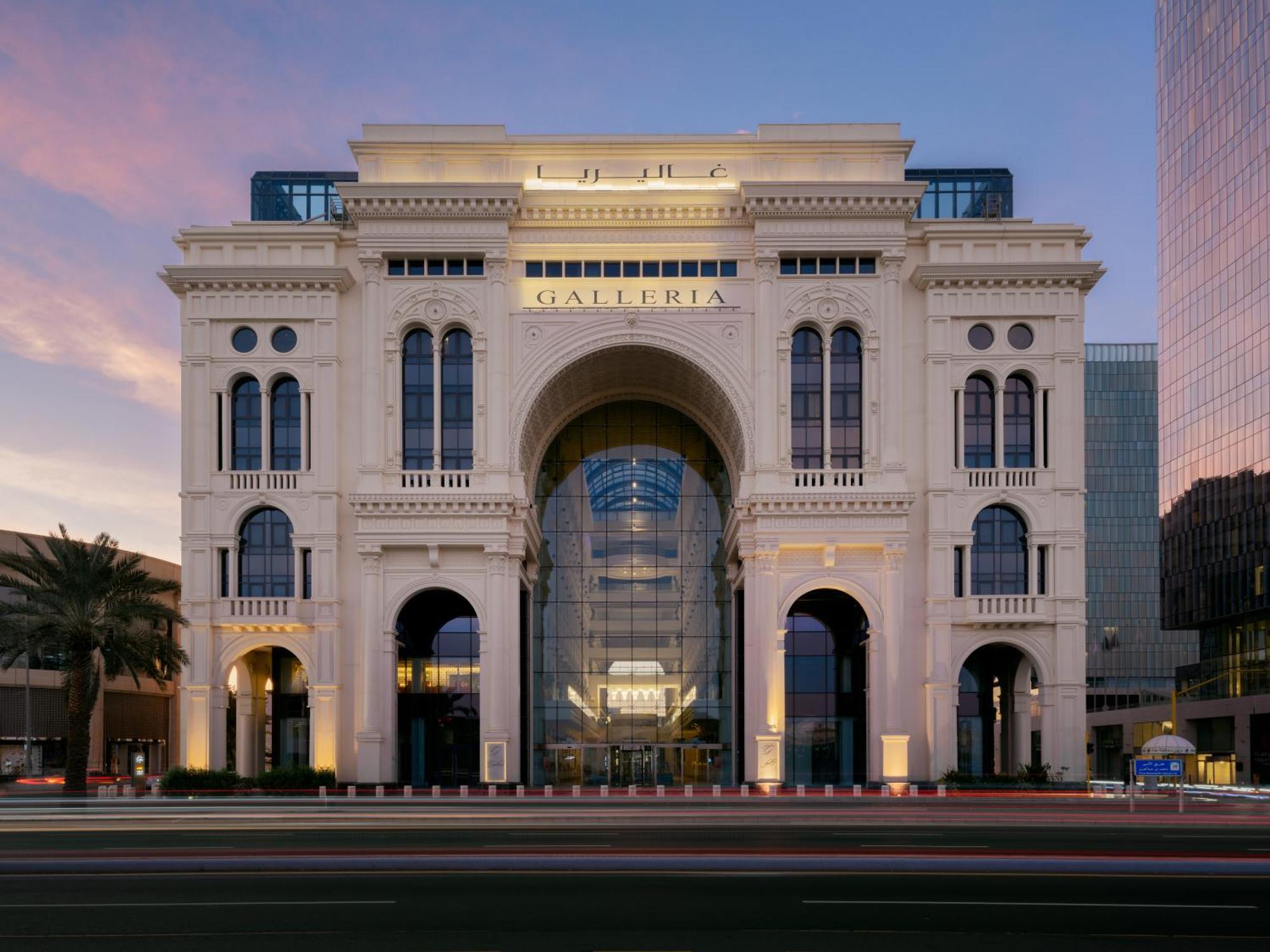 The Hotel Galleria Jeddah, Curio Collection By Hilton Bagian luar foto The Galleria Dallas