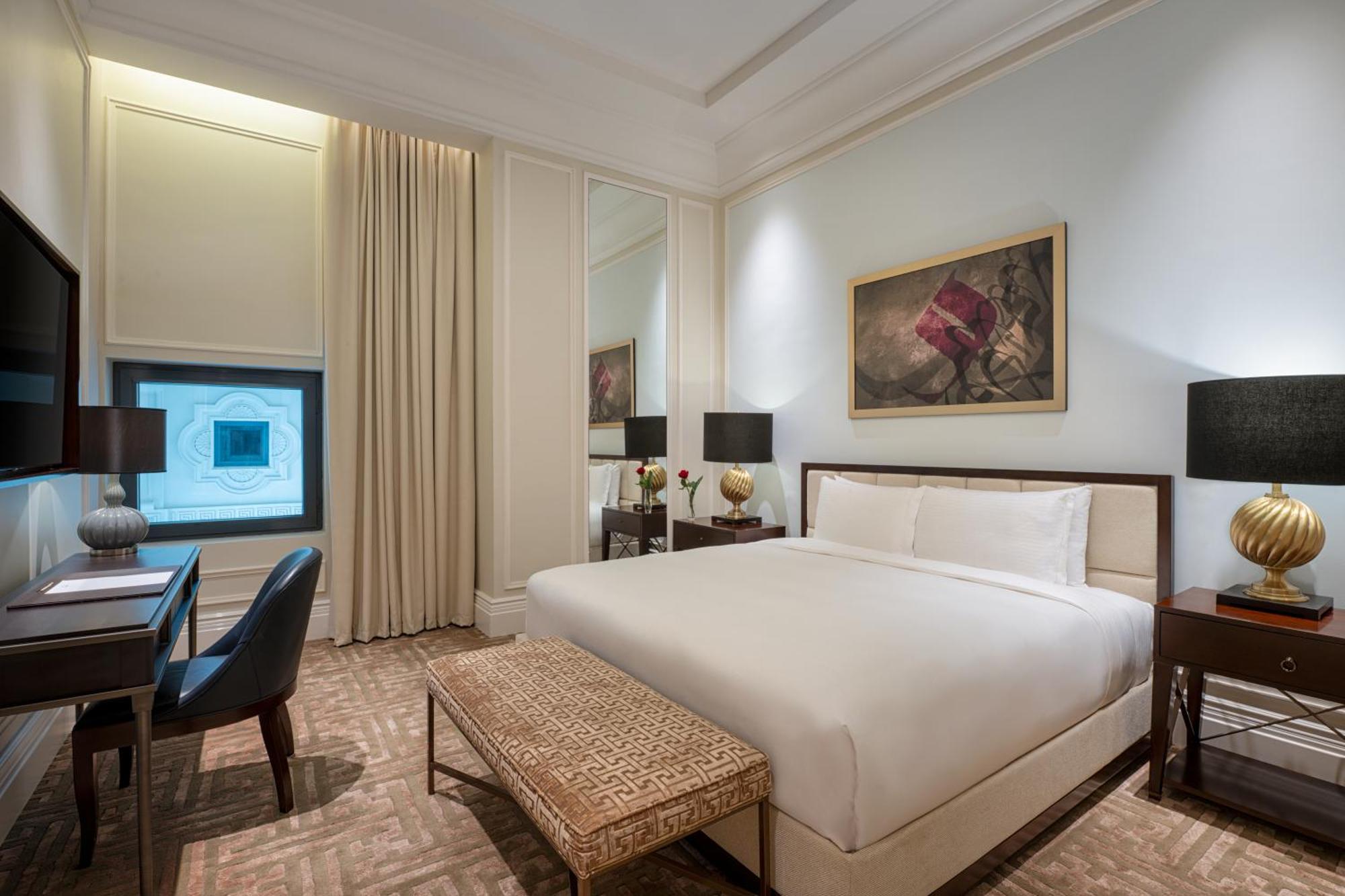 The Hotel Galleria Jeddah, Curio Collection By Hilton Bagian luar foto A bedroom at the hotel